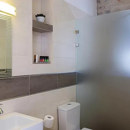 Aparthotel Cavo Kortia 3*